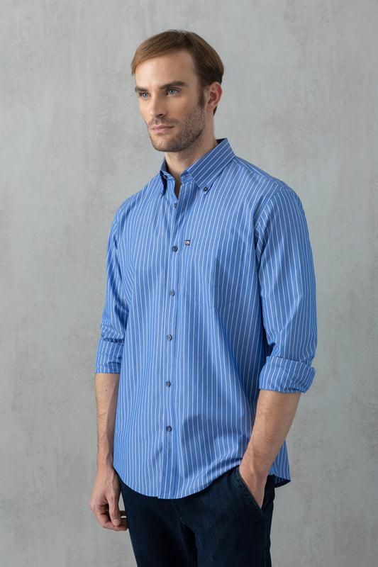 Button-down shirt in striped cotton poplin