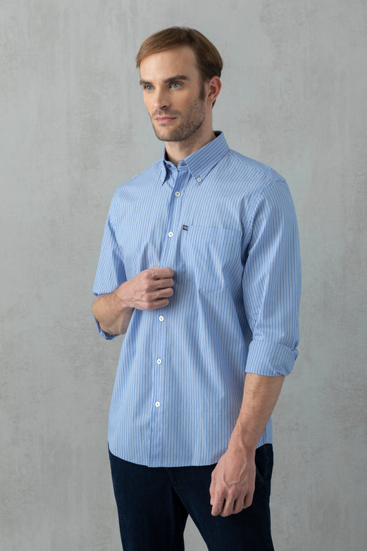 Button-down shirt in striped cotton poplin