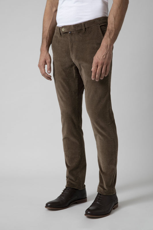 Pantalone chino di velluto