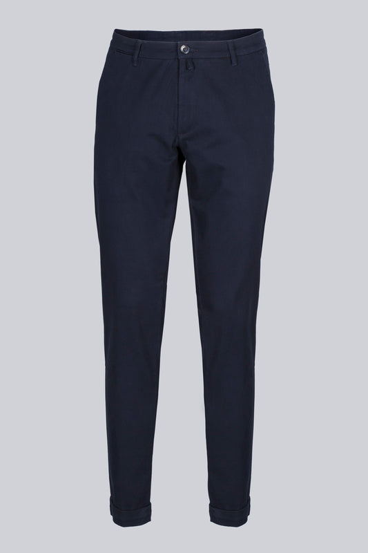 Pantaloni chino in blu