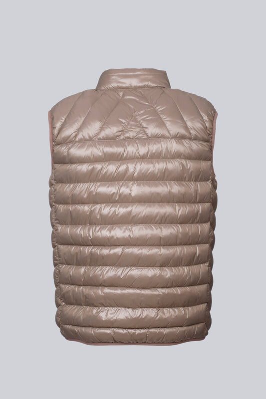 Padded vest with contrasting lining