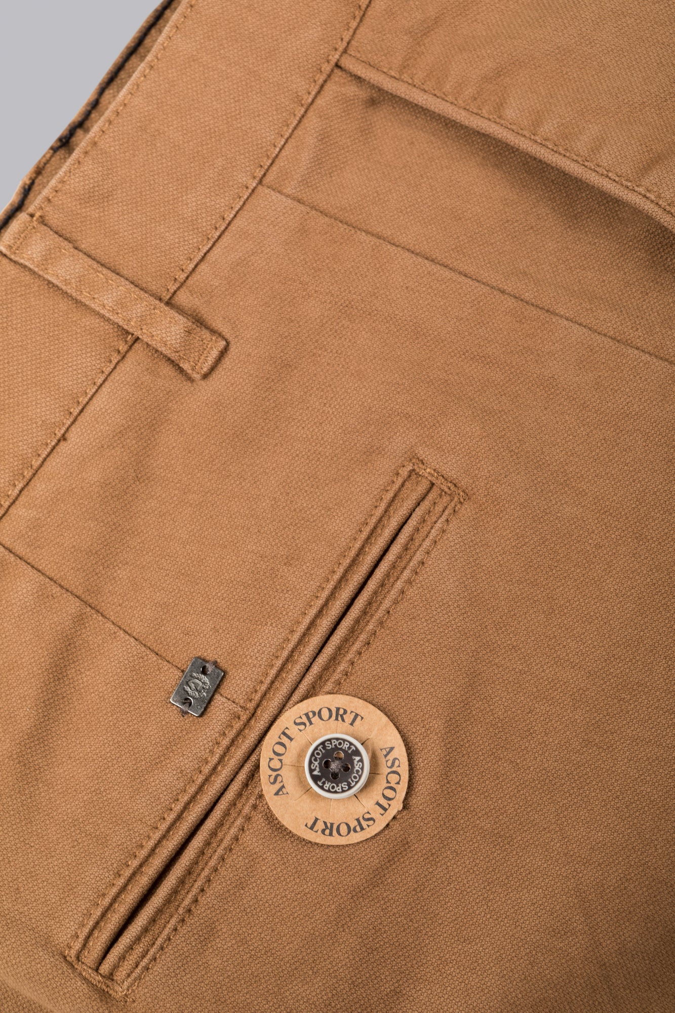 Chino beige scuro