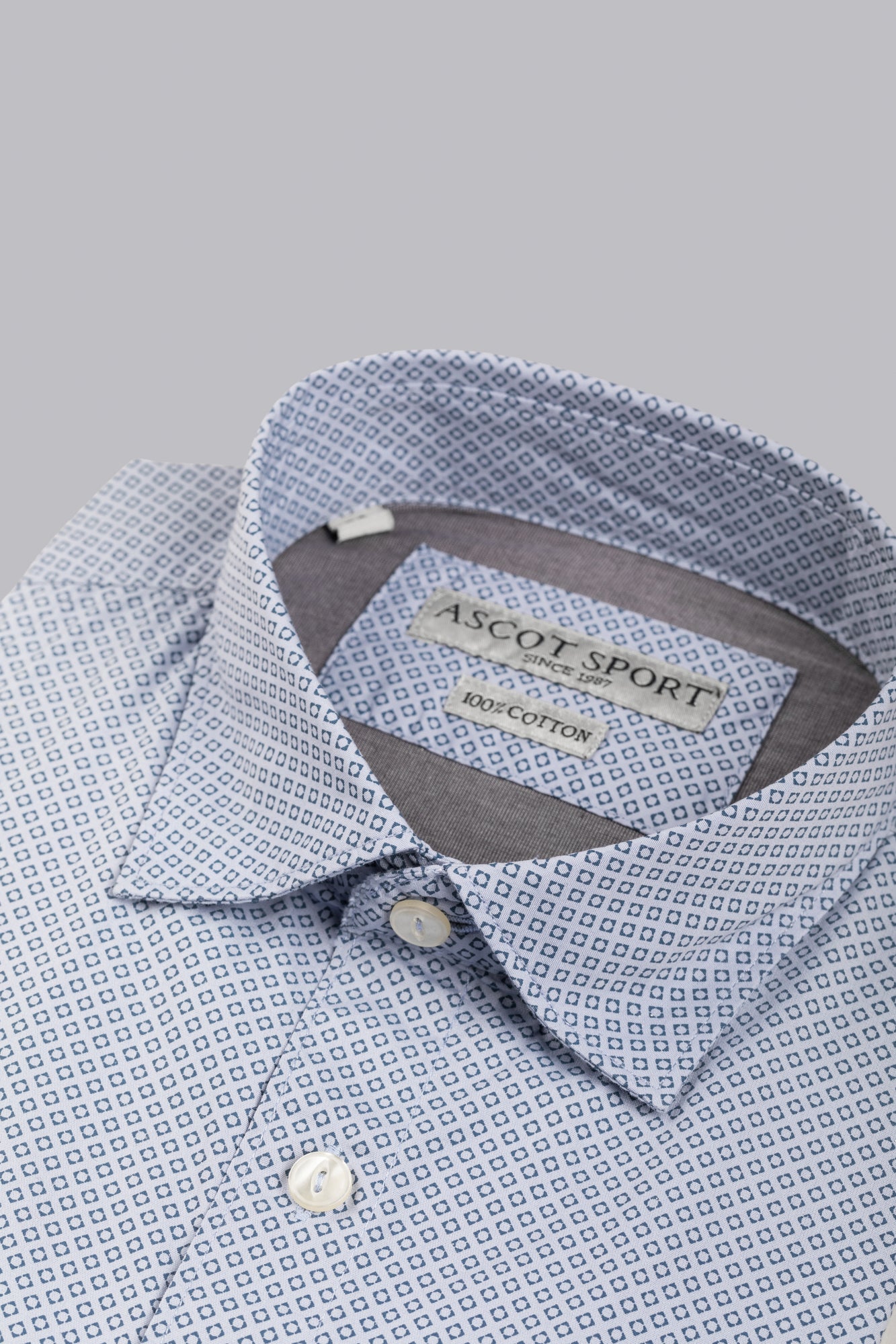 Camicia con motivo geometrico